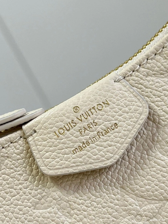 WIS ON STRAP POUCH EASY LOUIS VUITTON 1130